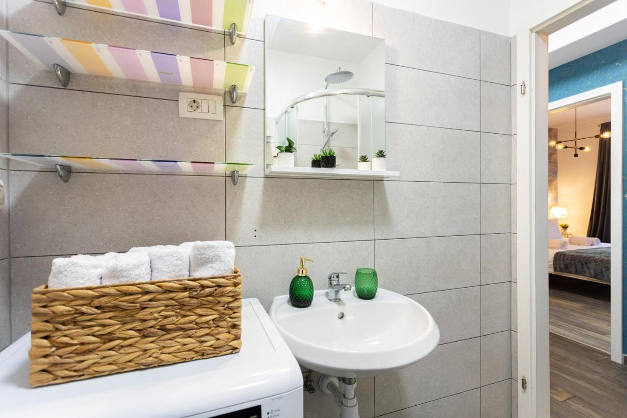 Oasis Luxury Apartment With Terrarce And Jacuzzi Split Exterior photo