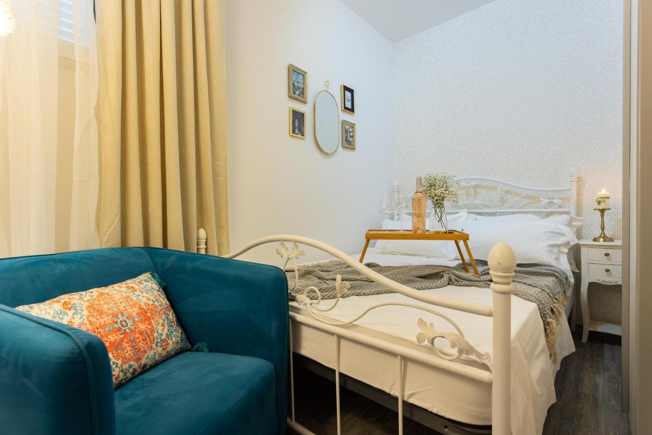 Oasis Luxury Apartment With Terrarce And Jacuzzi Split Exterior photo